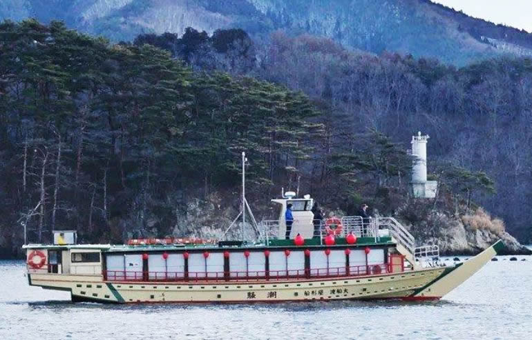画像：【大船渡市】日本語　屋形船「潮騒」
